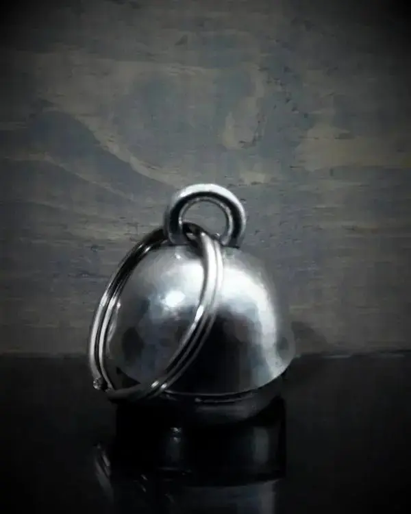Cloche de moto unique "Casque canadien Skull" – Image 2